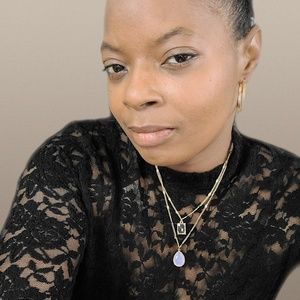 Meet your Posher, Komece